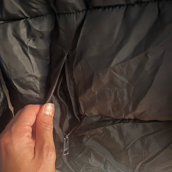 Michael Kors Black Jacket with Tan Label - Picture 4 of 4